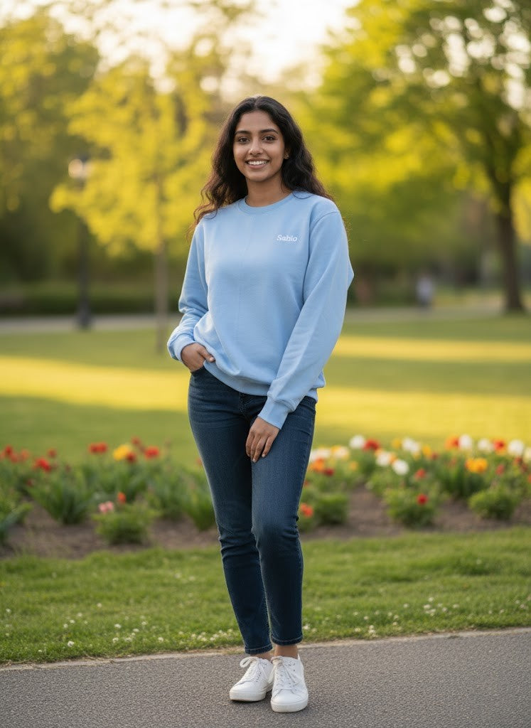 Women's Winter Hug Sweatshirt – Powder Blue / Light blue